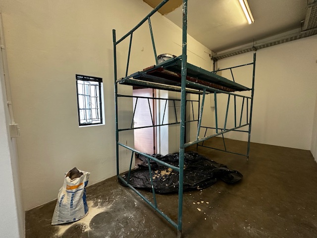 To Let Commercial Property for Rent in Maitland Western Cape